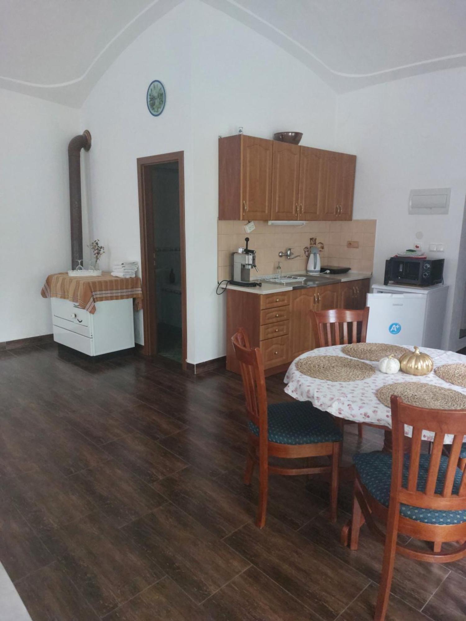 Dvur U Kaplicky Apartman Žďár nad Sázavou Kültér fotó