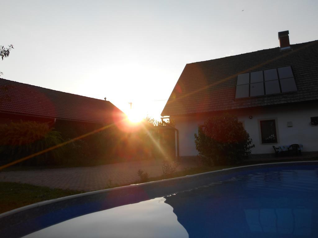 Dvur U Kaplicky Apartman Žďár nad Sázavou Kültér fotó