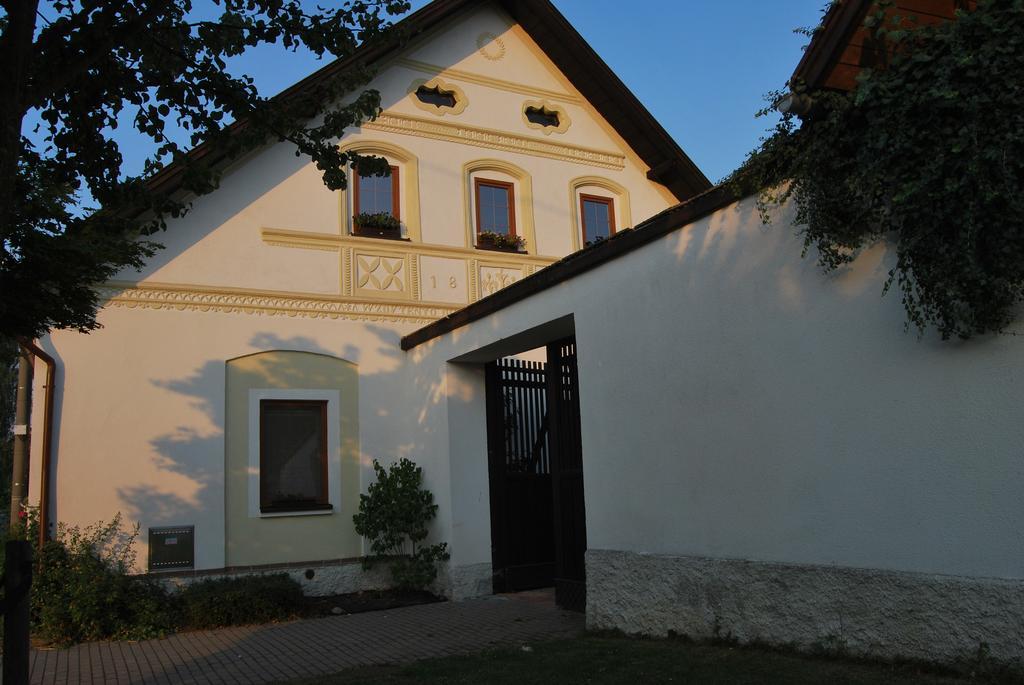 Dvur U Kaplicky Apartman Žďár nad Sázavou Kültér fotó